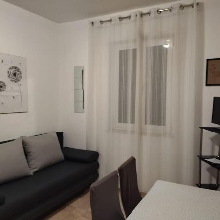 Apartments Maja I Mate Sucuraj Exterior photo