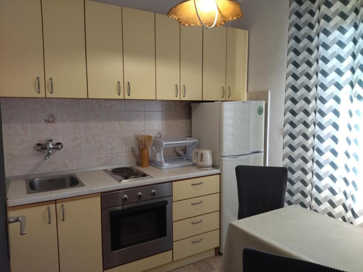 Apartments Maja I Mate Sucuraj Exterior photo